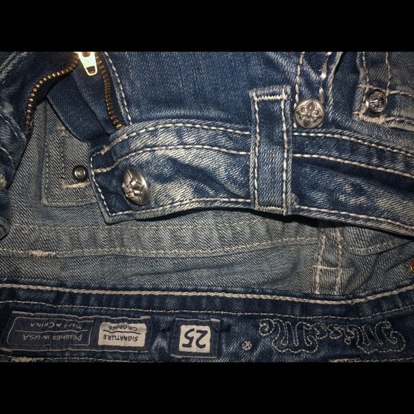 Miss Me signature cropped 3/4 Jean capris size 25 - Picture 6 of 8